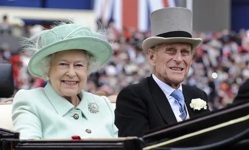 Reina Isabel II inaugurará Juegos Paralímpicos