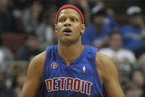 NBA reduce castigo a Villanueva