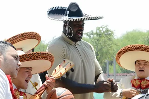 Shaq podría jugar en México