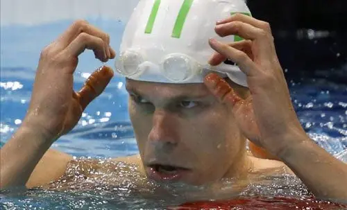 César Cielo renuncia al Mundial de piscina corta