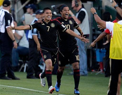 México reacciona al 29' con un extraordinario gol de Pablo Barrera. FOTO: AP