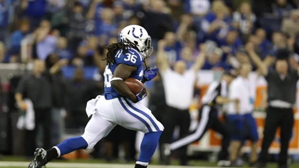 Deji Karim se vistió de héroe en victoria de Indianapolis