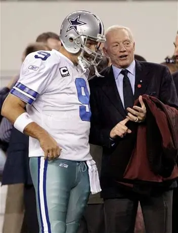 Romo quiere llevar a Dallas a playoffs