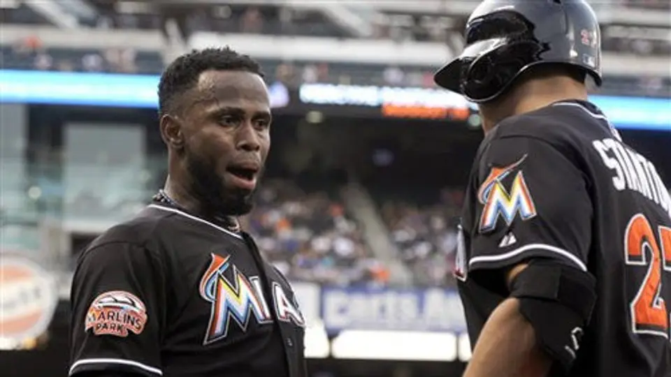 Marlines humillan a Mets en el Citi Field