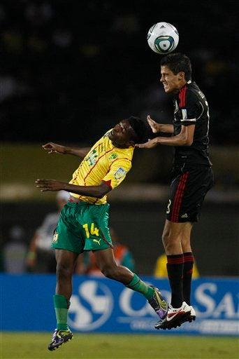 Yazid Atouba y Diego Reyes.FOTO: AP