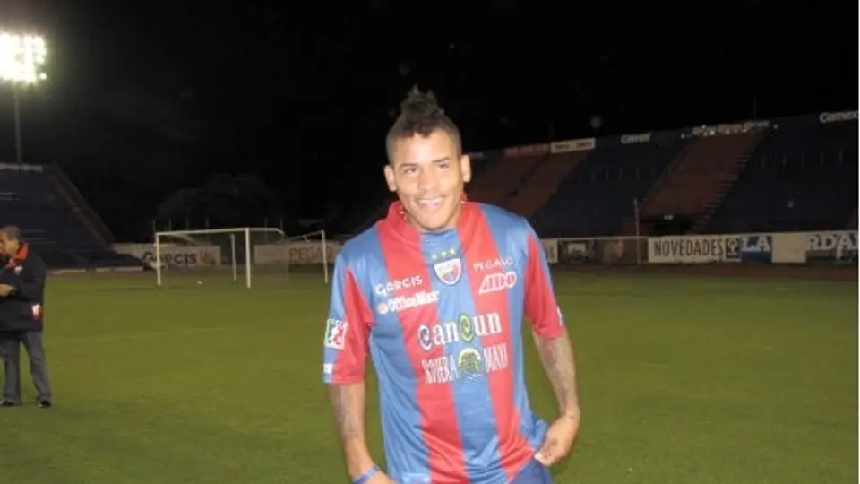 Presentan a Michael Arroyo en el Atlante