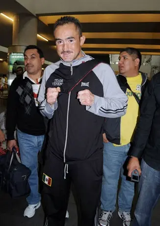 'Veneno' bajó una libra para superar el pesaje