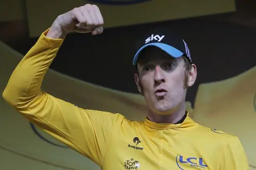 Wiggins se afianza con el maillot amarillo