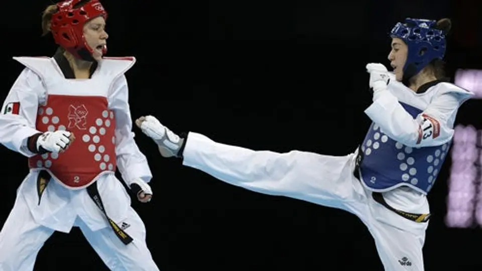 Alegría avanza a los Cuartos en Taekwondo