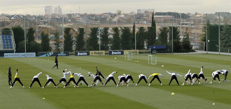 El ambiente, tras caer 1-3 ante el Barcelona.  FOTO: EFE