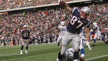 Pats vencen 31-24 a Potros con un gran Gronkowski