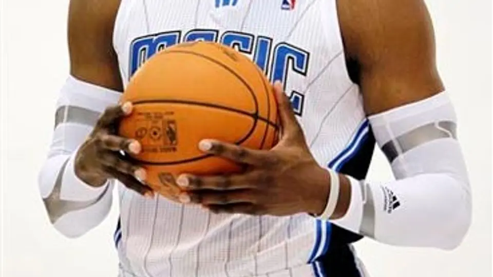 Howard afirma que sólo se iría a los Mavericks, Nets o Lakers