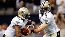 Brees va por el récord de Unitas