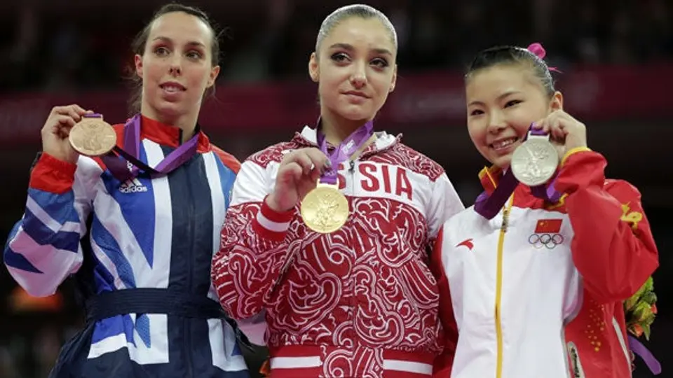 Mustafina entrega el primer Oro ruso de la gimnasia