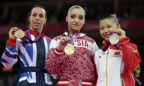 Mustafina entrega el primer Oro ruso de la gimnasia
