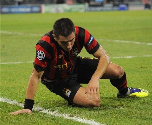 Aleksandar Kolarov al final del encuentro. FOTO: AP