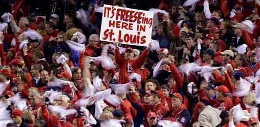 Las gradas de Busch Stadium estuvieron repletas. FOTO: AP