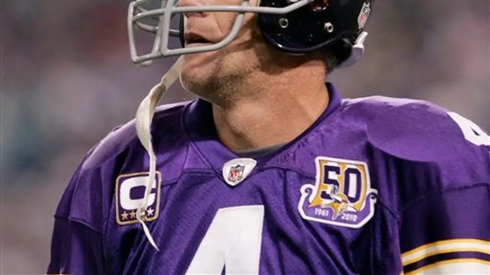 NFL investiga presunto acoso de Favre a reportera