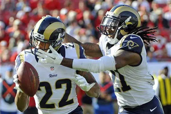 Carneros mantiene récord ganador tras vencer a Tampa Bay