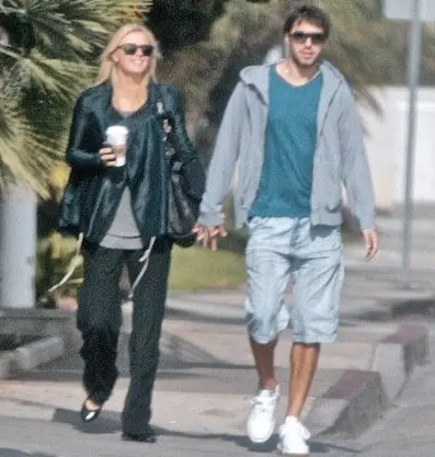Afirman que Sharapova se casará con jugador de los Lakers