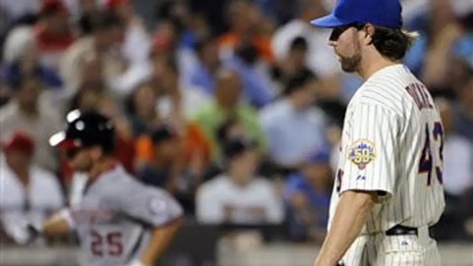 Nacionales acrecentan debacle de Mets