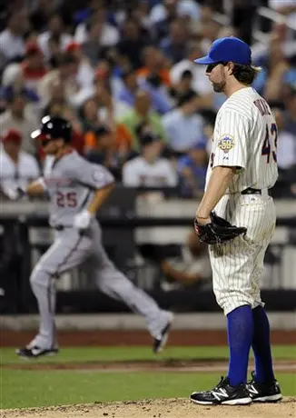 Nacionales acrecentan debacle de Mets