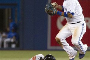 Investigan a Escobar por pinta homofóbica durante juego ante Boston