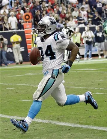 Carolina se impone 28-13 a Houston