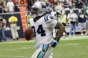 Carolina se impone 28-13 a Houston