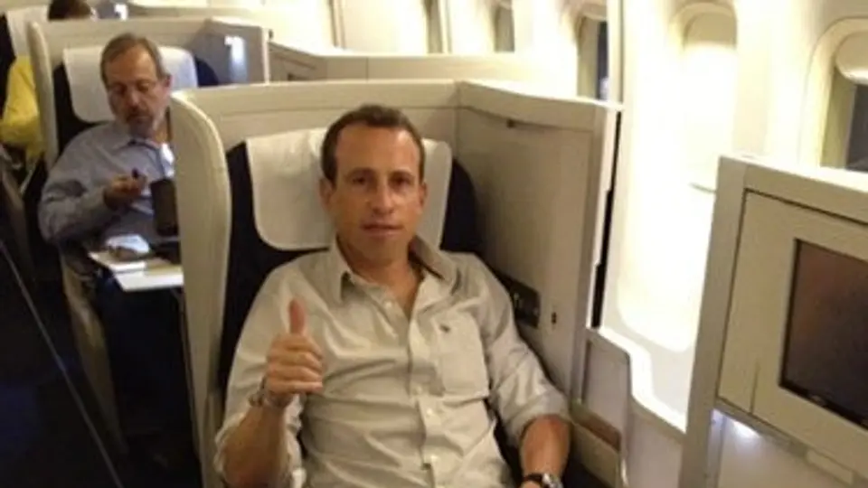 Gerardo Torrado viajó a Londres para portar Antorcha Olímpica