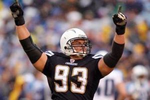 Castillo va a la reserva de lesionados de Cargadores