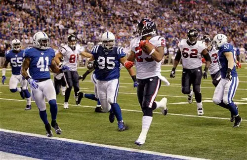 Ex jugadores demandan a la NFL por ocultar casos de conmoción cerebral