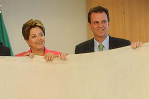 Rousseff recibe bandera olímpica