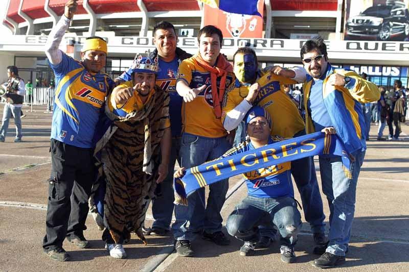 Aficionados listos para el partido de Ida de la Semifinal. FOTO: ÓSCAR RAMÍREZ