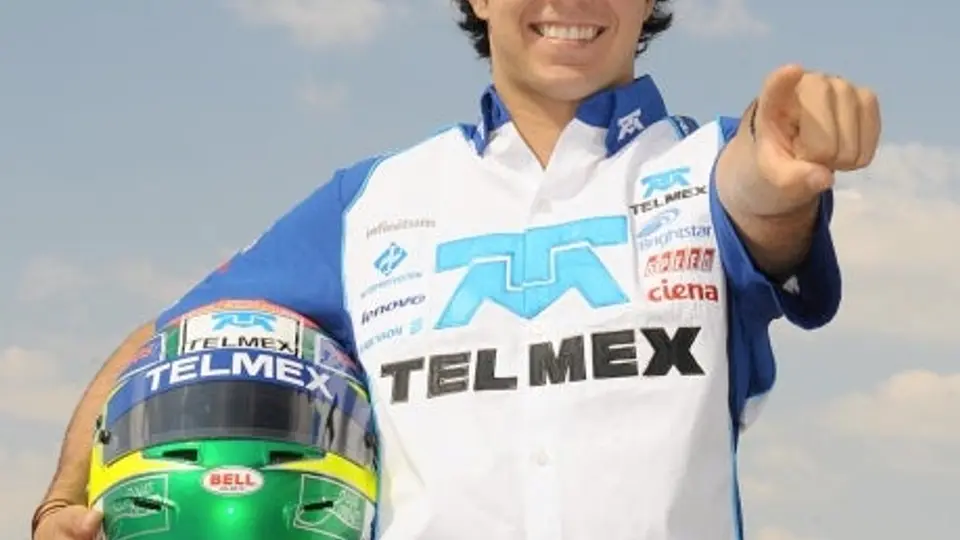 Checo Pérez ya conoció la fábrica de Sauber