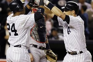 Yanquis aplastan a Boston y se afianzan en la cima