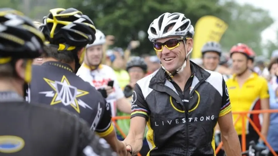 Armstrong, el más antideportivo del año para Sports Illustrated