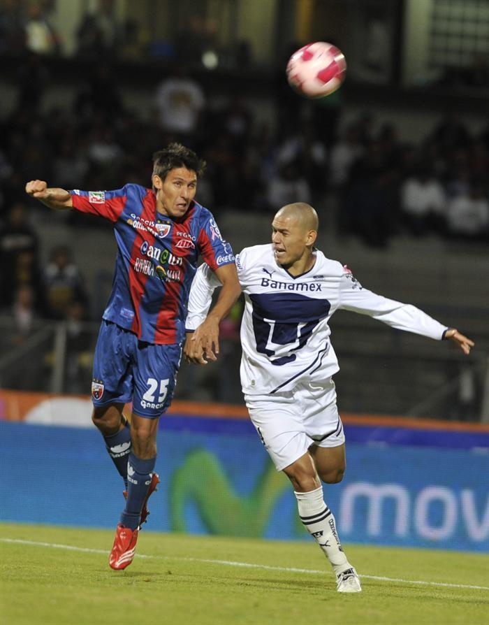 Fue un partido muy cerrado. FOTO: EFE