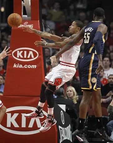 Derrick Rose extiende por cinco años con Chicago
