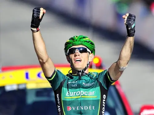 Rolland gana etapa más complicada de la Tour
