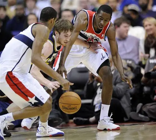 Wizards caen ante el Jazz y siguen sin ganar