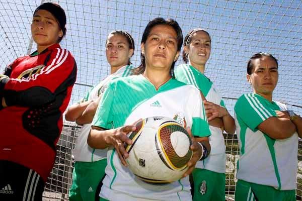 La selección femenil realizó entrenamiento en el CAR (FOTO: THALIA ESPARZA)