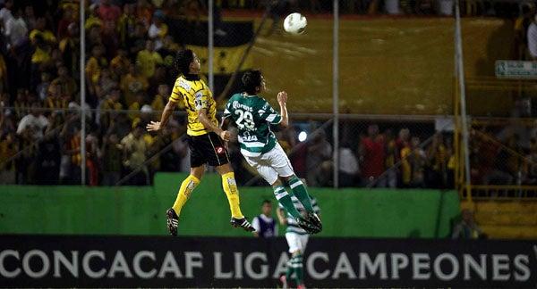 Los catrachos buscan calificar a cuartos. FOTO: MEXSPORT