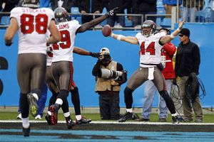 Bucaneros vienen de atrás para vencer a Carolina