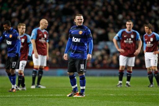Wayne Rooney buscó en varias ocasiones ampliar la ventaja.