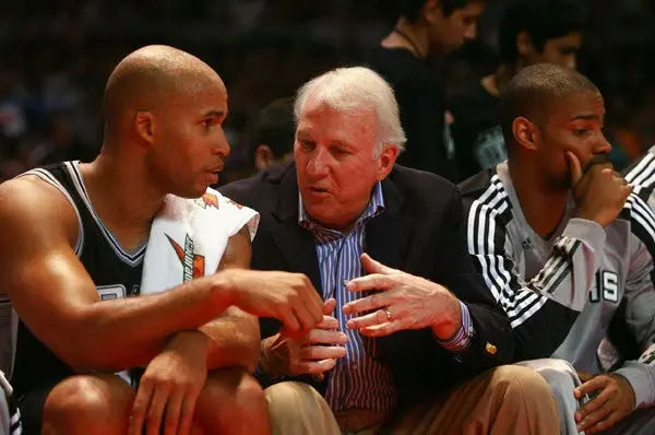 Entrenador de los Spurs, satisfecho tras remontada ante Clippers