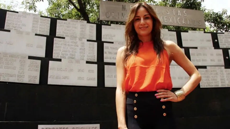 Paola Espinosa se concentra rumbo a Londres 2012