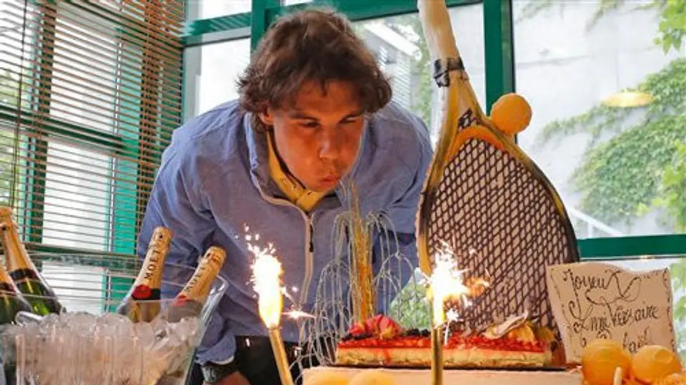 Celebra Nadal cumpleaños 26
