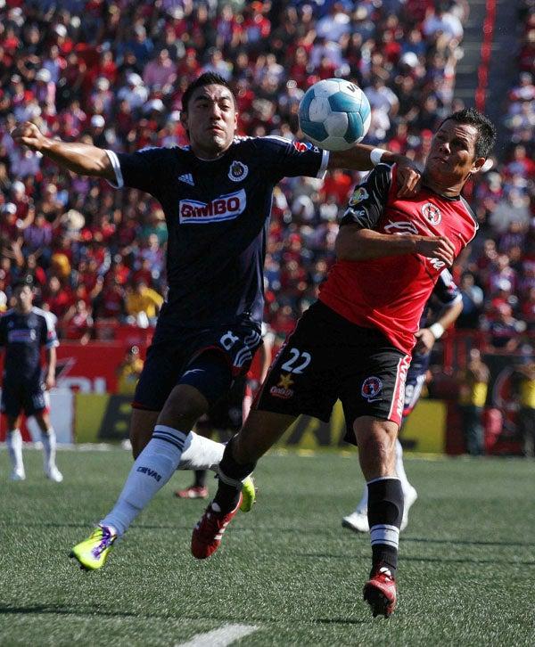 Ambos equipos buscaron los tres puntos. FOTO: MEXSPORT