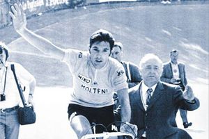 Merckx, lamenta la crisis que atraviesa el ciclismo